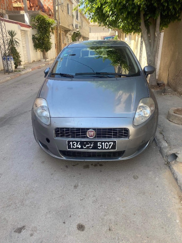 Fiat GRANDE PUNTO Essence 2008 - Image de l'annonce