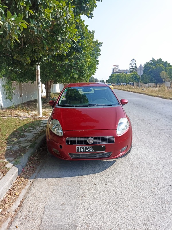 Fiat GRANDE PUNTO Essence 2009 - Image de l'annonce