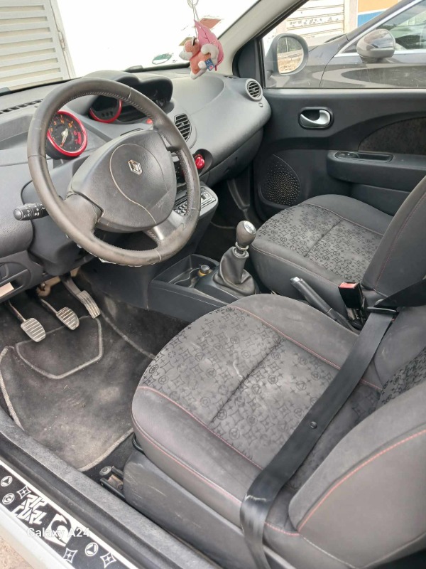 Image 7
