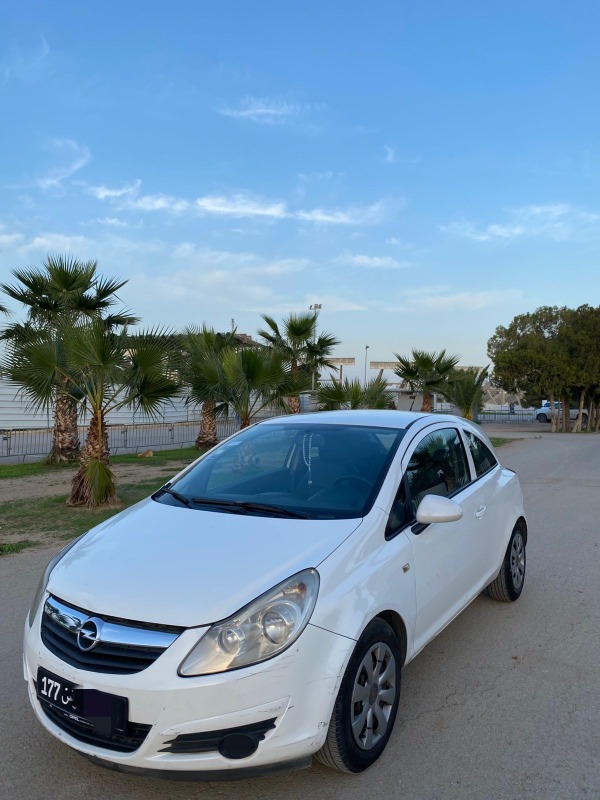 Opel Corsa Essence 2010 - Image de l'annonce