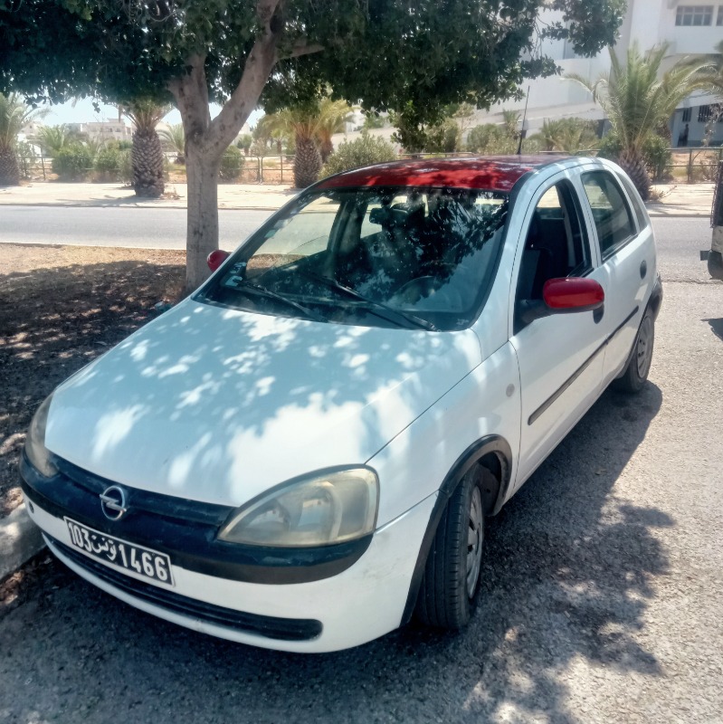 Opel Corsa Essence 2002 - Image de l'annonce