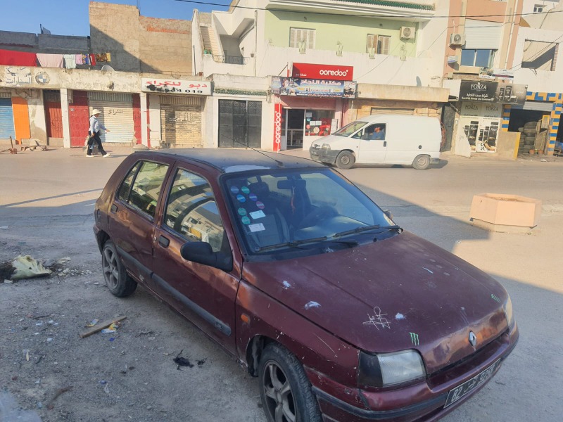 Renault Clio Essence 1996 - Image de l'annonce