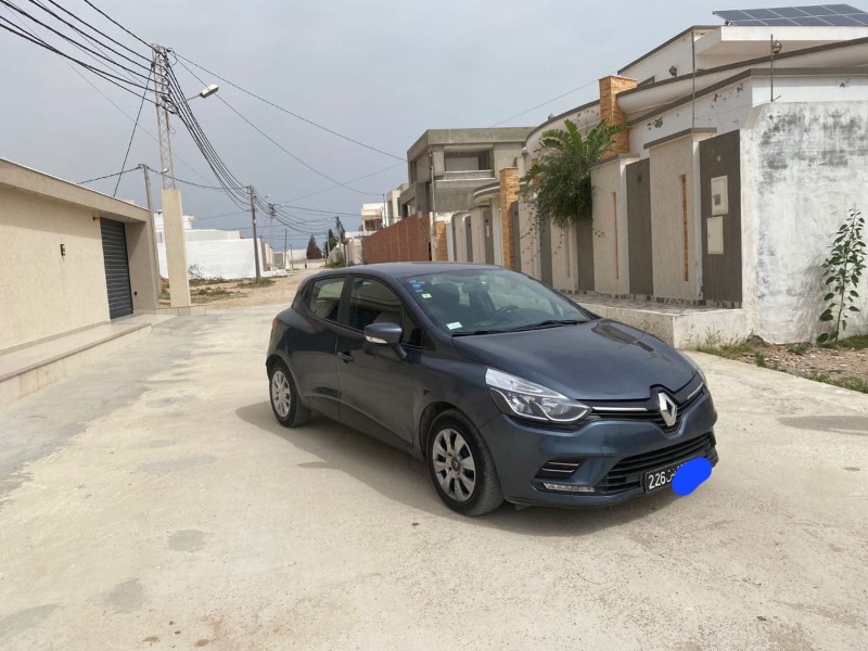 Renault Clio Essence 2022 - Image de l'annonce