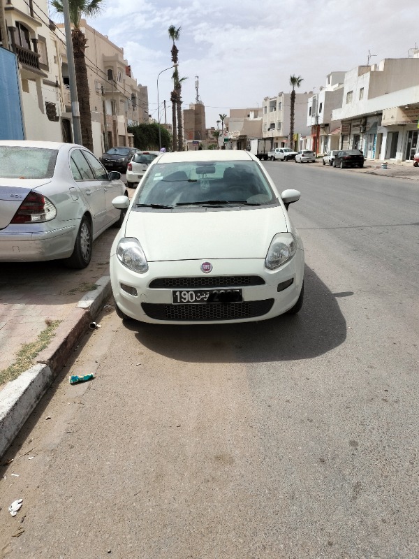 Fiat GRANDE PUNTO Essence 2016 - Image de l'annonce