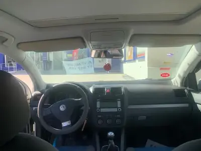 Volkswagen Golf Essence 2008