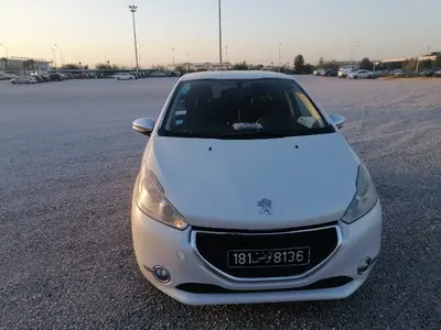 Peugeot 208 Essence 2015