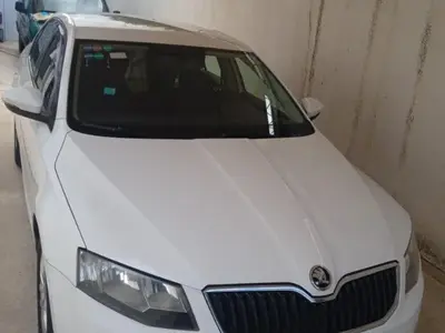 Skoda Octavia Essence 2015
