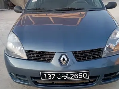 Renault Clio Essence 2009