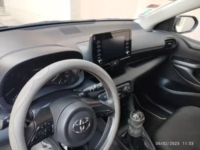 Toyota Yaris Essence 2023