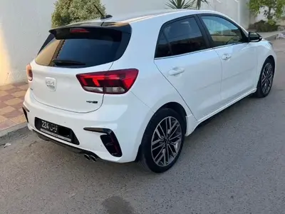 Kia RIO Essence 2021