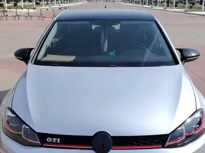 Volkswagen Golf Essence 2013