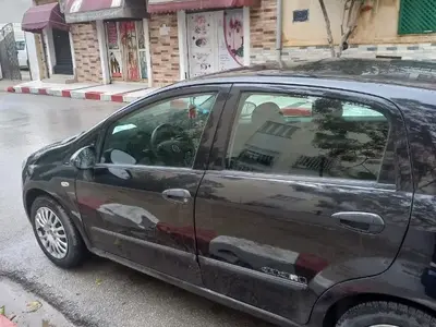 Fiat GRANDE PUNTO Essence 2011