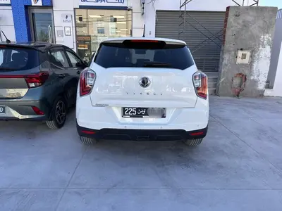 Ssangyong Tivoli Essence 2021