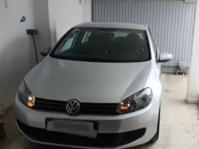 Volkswagen Golf Essence 2010