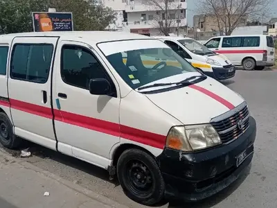 Toyota Hi Ace Diesel 2011