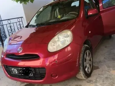 Nissan Micra Essence 2013