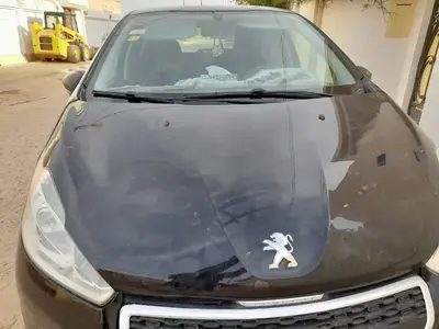 Peugeot 208 Essence 2013