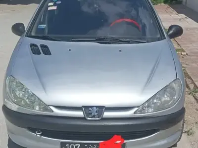 Peugeot 206 Essence 2002