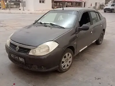 Renault Clio Essence 2010