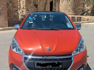 Peugeot 208 Essence 2016