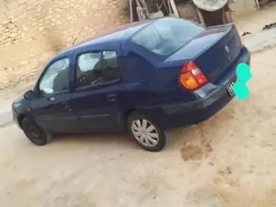 Renault Clio Essence 2001