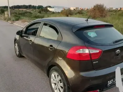 Kia RIO Essence 2013