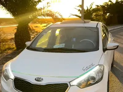 Kia CERATO Essence 2013