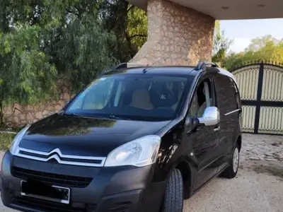 Citroen BERLINGO Diesel 2015