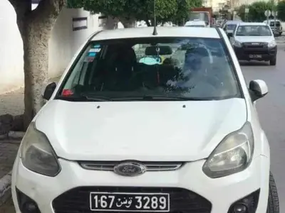 Ford figo Essence 2013