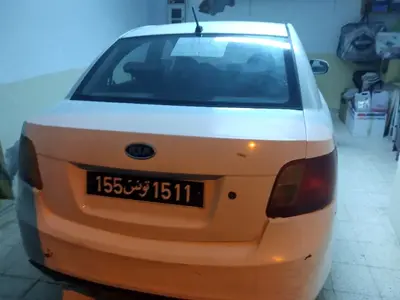 Kia RIO Essence 2011