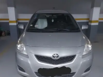 Toyota Yaris Essence 2013