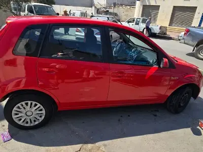 Ford AUTRE Essence 2013