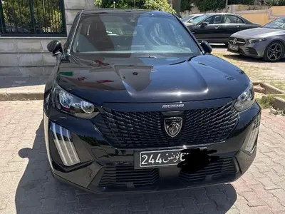 Peugeot 2008 Essence 2024