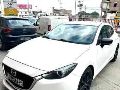 Mazda MAZDA3 Essence 2017