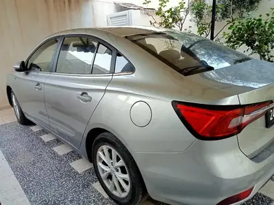 MG Autres Essence 2024