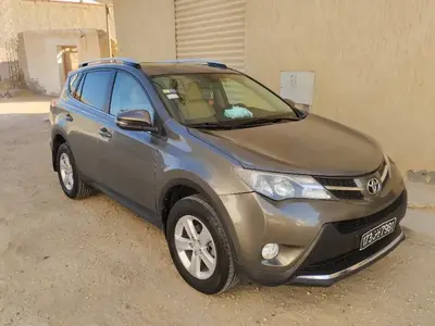Toyota Rav 4 Essence 2014
