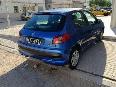 Peugeot 206 plus +
