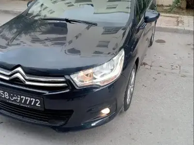 Citroen C4 - Citroen C4 2012 Essence 180 000 km