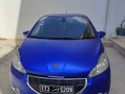 Peugeot 208 2014 240 km