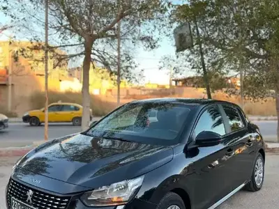 Peugeot 208 2023 Essence 120 000 km
