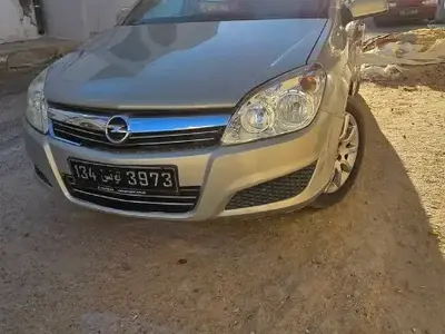 Opel Astra h Essence