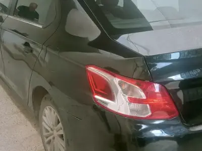 Peugeot 301 2014 25700 km