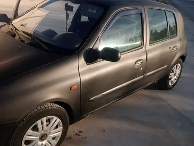Renault Clio 2000 223000 km