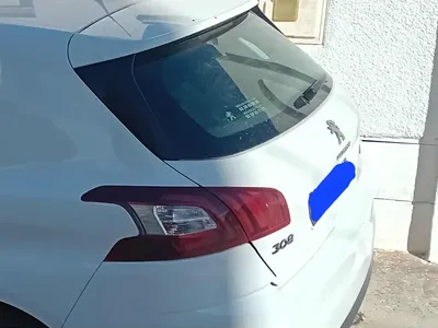 Peugeot 308 blue hd.i 6 ch diesel année 216.com ,220 km importé france