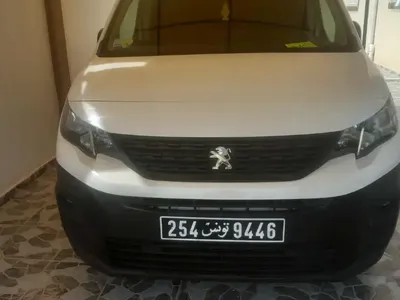 Peugeot Partner 2022 160000 km