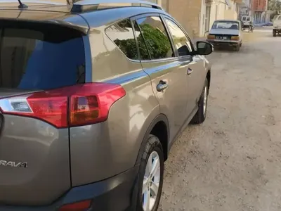Toyota RAV4 Plug-in - Photo 6