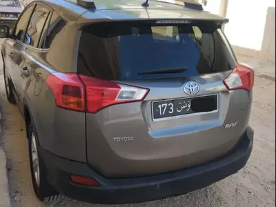 Toyota RAV4 Plug-in - Photo 5