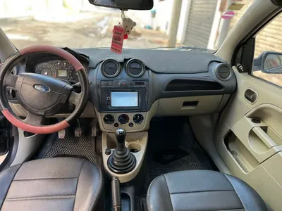 Ford FIESTA - Photo 4