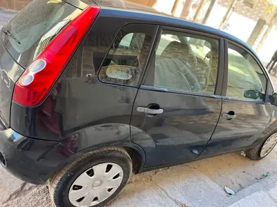 Ford FIESTA - Photo 3