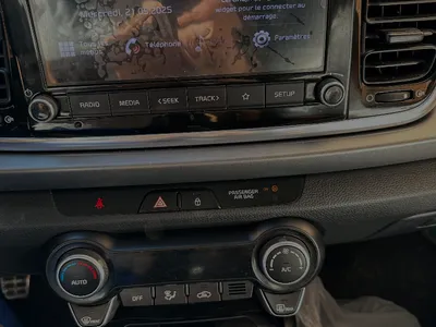 Kia RIO - Photo 6